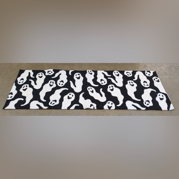 Loloi Other - 👻 NWT Loloi Halloween Oversized Accent Rug Black & White Ghost Runner Rug